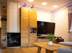 Wohnzimmer-Schrankwand mit TV