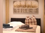 Schlafzimmer 1 und ein Doppelbett 1,6 m x 2 m