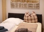 Schlafzimmer 1 und ein Doppelbett 1,6 m x 2 m
